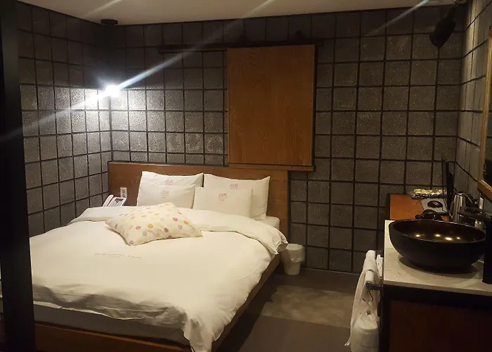 Yaja Jongno 2* ソウル特別市