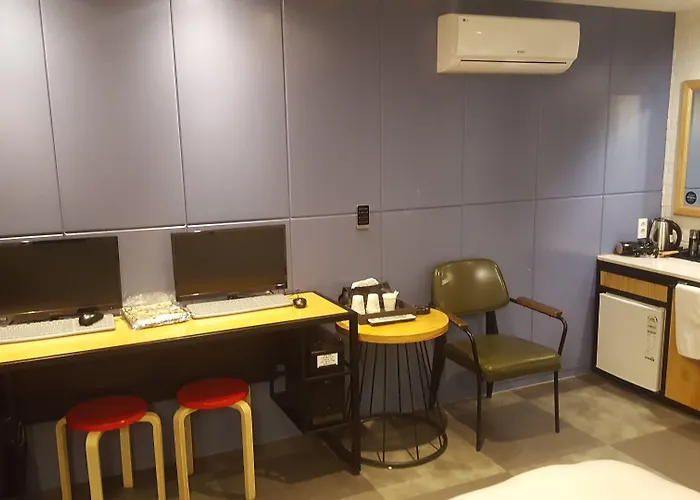モーテル Yaja Jongno 2*